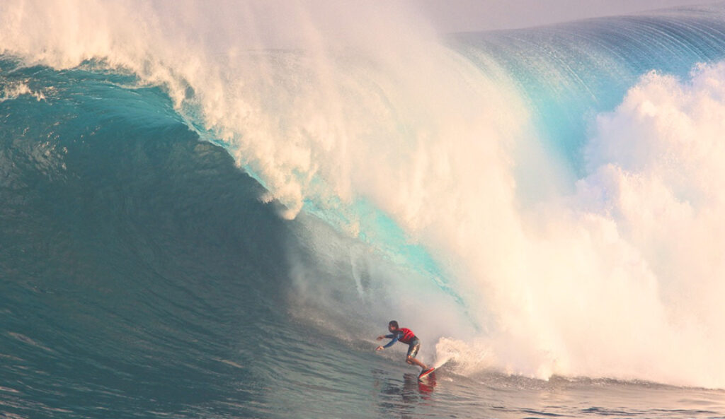 Albee Layer riding at Peʻahi, from The Inertia’s profile of his SOS big-wave boards.